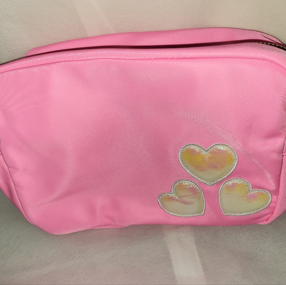 Stoney clover lane large pouch heart iridescent patches nwt  bubblegum pink
